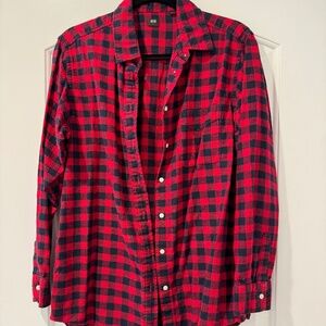 Uniqlo Red and Navy Gingham Flannel Button Down